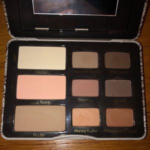 Too face natural matte mini pallete, barely used!!